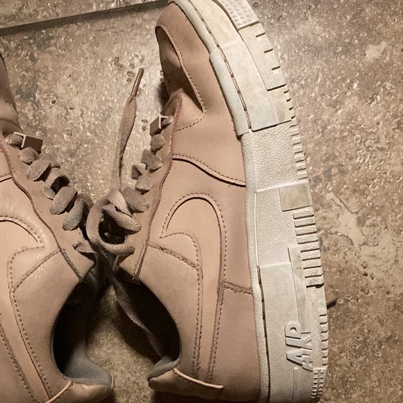 Nike Womens Size 6.5 CK6649 200 Air Force One - Picture 5 of 7